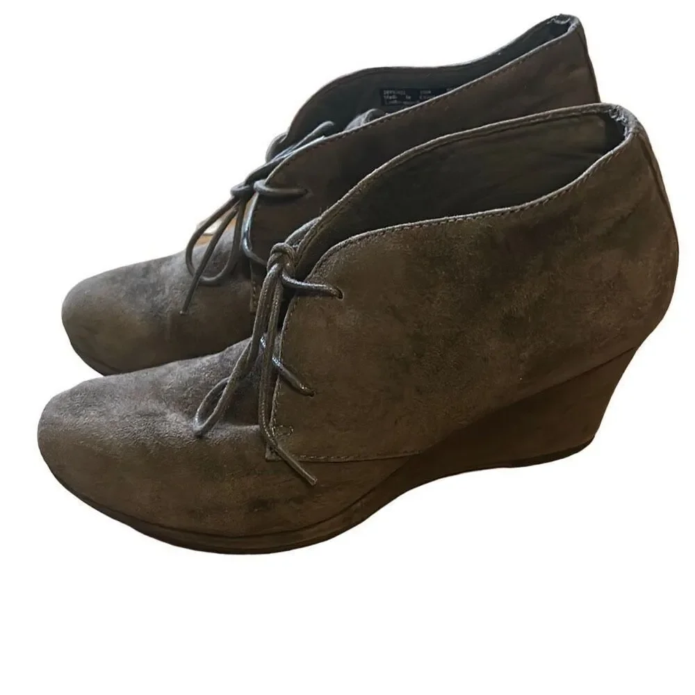 Clarks Women's Suede Wedge Ankle‎ Boots Lace Up Dark Gray Size 10M